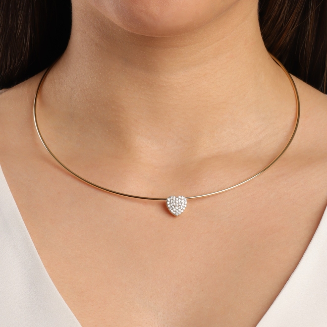 CH-0329 CHOKER COM DESIGN RÍGIDO E PINGENTE DE CORAÇÃO EM ZIRCÔNIAS