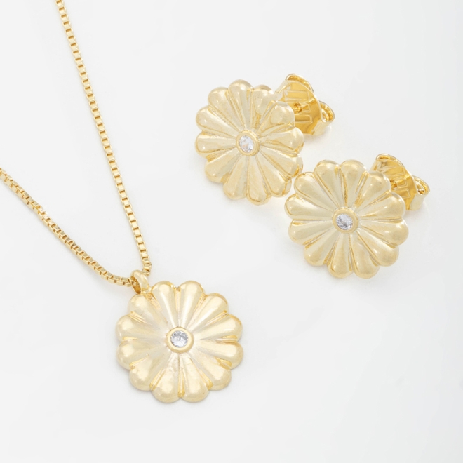 CJ-00266 CONJUNTO BANHADO A OURO 18K COM DESIGN DE FLOR