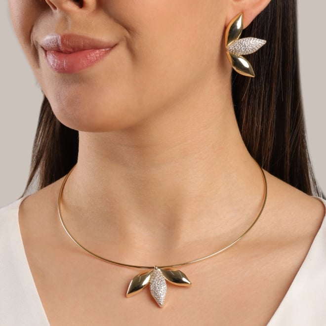 CJ-00343 CONJUNTO COM DESIGN DE FOLHAS E DETALHES EM ZIRCÔNIAS