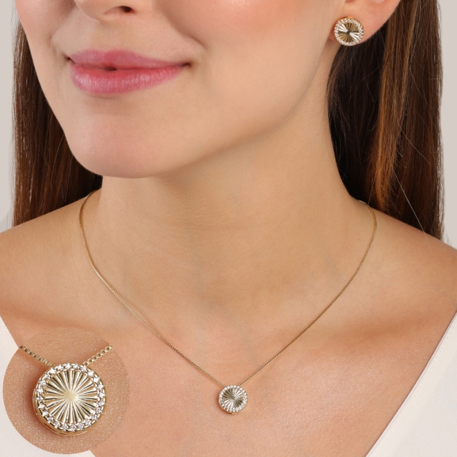 CJ-00385 CONJUNTO BANHADO A OURO 18K COM PINGENTE E BRINCOS EM FORMATO REDONDO