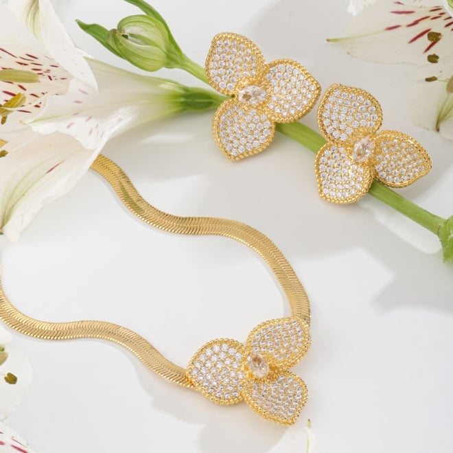 CJX-00147 CONJUNTO BANHADO A OURO 18K COM DESIGN FLORAL