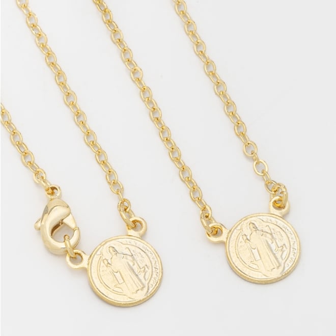 ESI-0001 ESCAPULÁRIO INFANTIL BANHADO A OURO 18K COM MEDALHAS DE SÃO BENTO