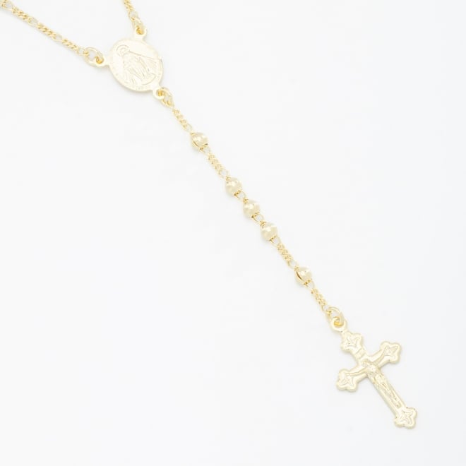 GR-00421 COLAR TERÇO COM DETALHES EM PÉROLAS E PINGENTES RELIGIOSOS