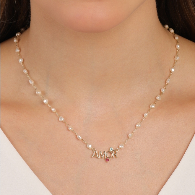 GR-00931 COLAR BANHADO A OURO 18K COM PÉROLAS DE CORAÇÃO E PINGENTE AMOR