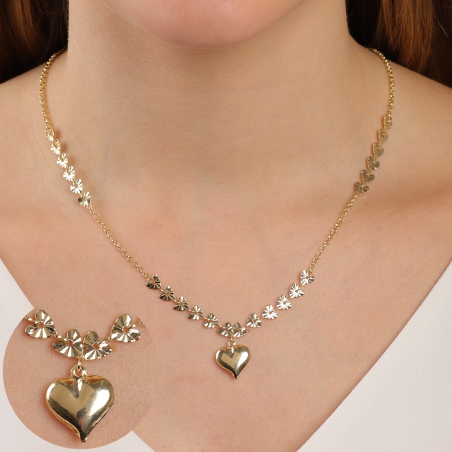 GR-01159 COLAR BANHADO A OURO 18K COM DETALHES EM FLORES LAPIDADAS E PINGENTE DE CORAÇÃO