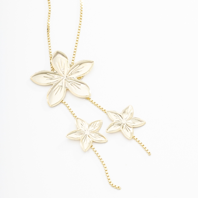 GR-01577 COLAR FLORAL COM DETALHES 