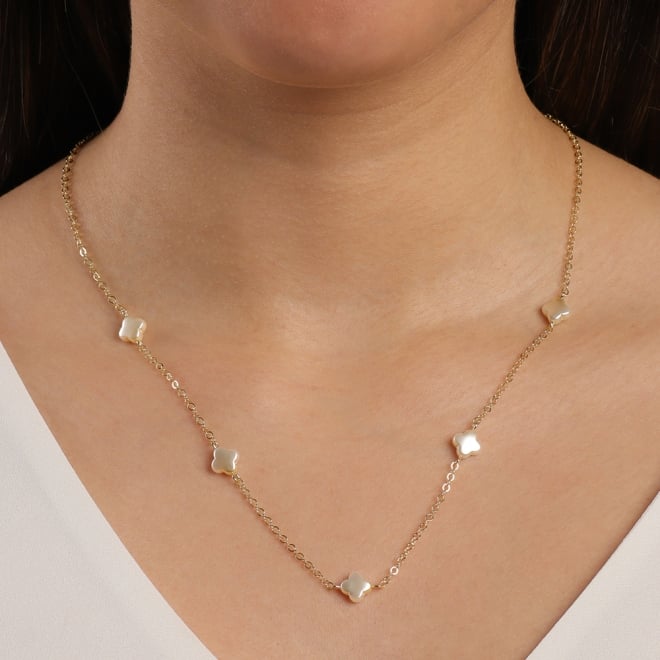 GR-01642 GARGANTILHA  COM DETALHES EM PÉROLAS