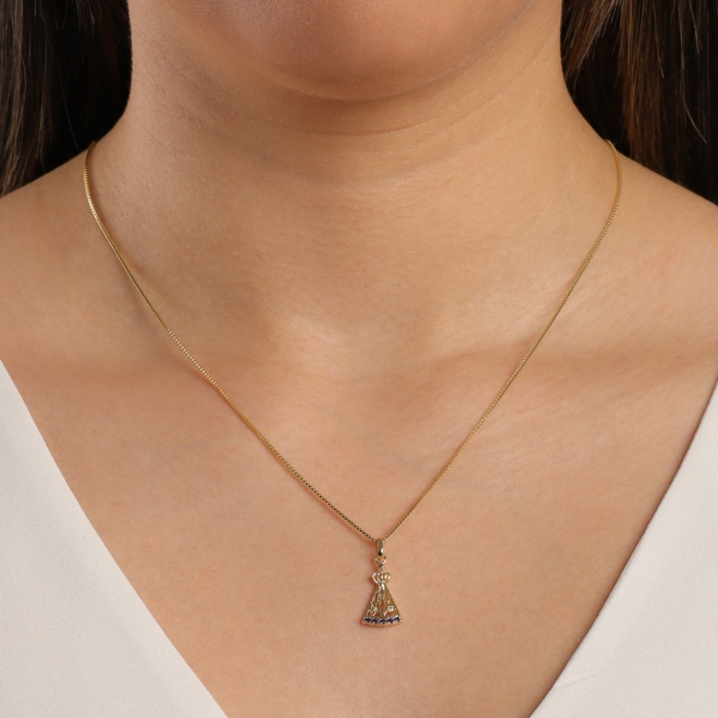 GR-01958 GARGANTILHA COM PINGENTE DE NOSSA SENHORA APARECIDA E ZIRCÔNIAS