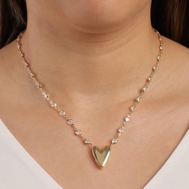 GR-02128 COLAR BANHADO A OURO 18K COM CORRENTE EM CORAÇÕES CRAVEJADOS E PINGENTE DE CORAÇÃO LISO
