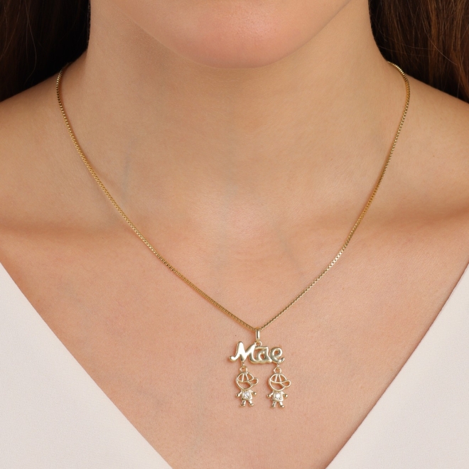 GR-02390 COLAR BANHADO A OURO 18K COM PINGENTE MÃE E DOIS MENINOS