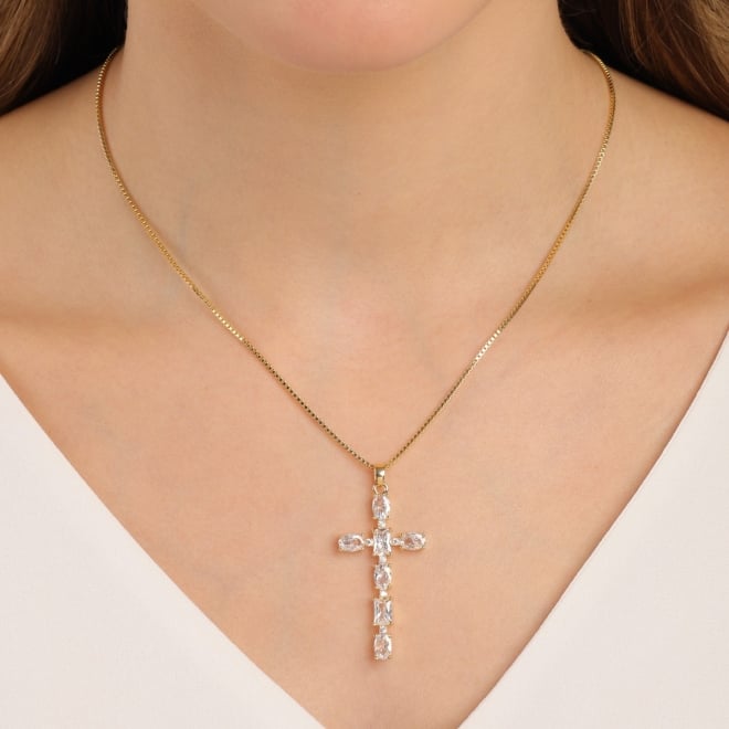 GX-0167 COLAR BANHADO A OURO 18K COM PINGENTE DE CRUZ CRAVEJADO EM ZIRCÔNIAS COM PEDRAS LAPIDADAS