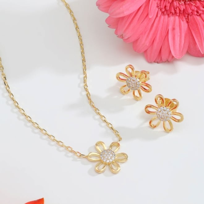 CJ-00222 CONJUNTO COM DESIGN  DE FLOR EM ZIRCÔNIAS