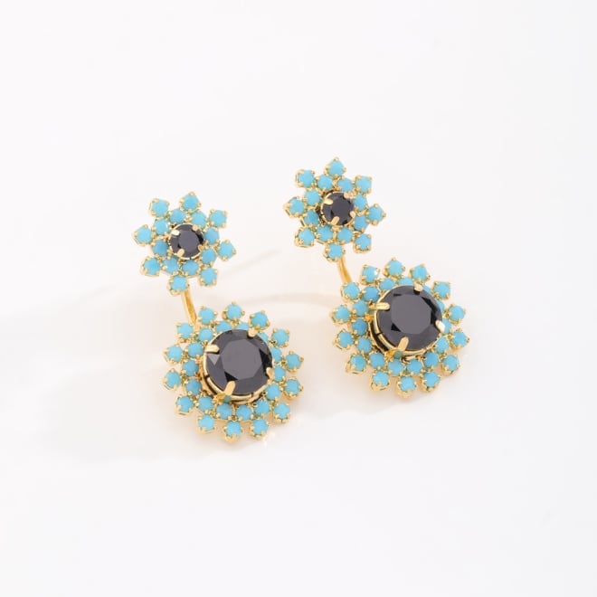 OUTB-12479 BRINCO BANHADO A OURO 18K COM DESIGN FLORAL, PEDRAS TURQUESA