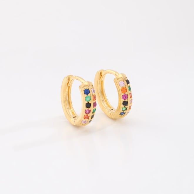 OUTKBT-0958 KIT COM 5 PARES DE ARGOLAS BANHADOS A OURO 18K COM DETALHES EM ZIRCÔNIAS COLORIDAS
