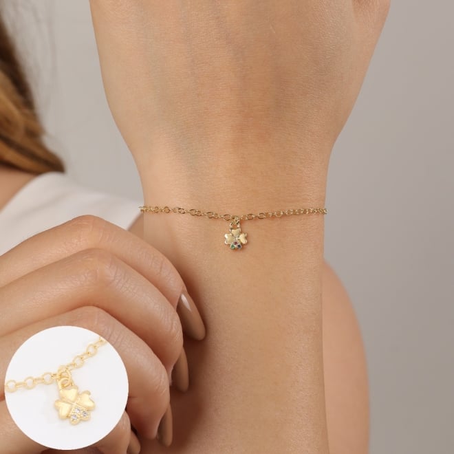 PI-00093 PULSEIRA INFANTIL BANHADA A OURO 18K COM PINGENTE DE TREVO DE QUATRO FOLHAS CRAVEJADO EM ZIRCÔNIAS