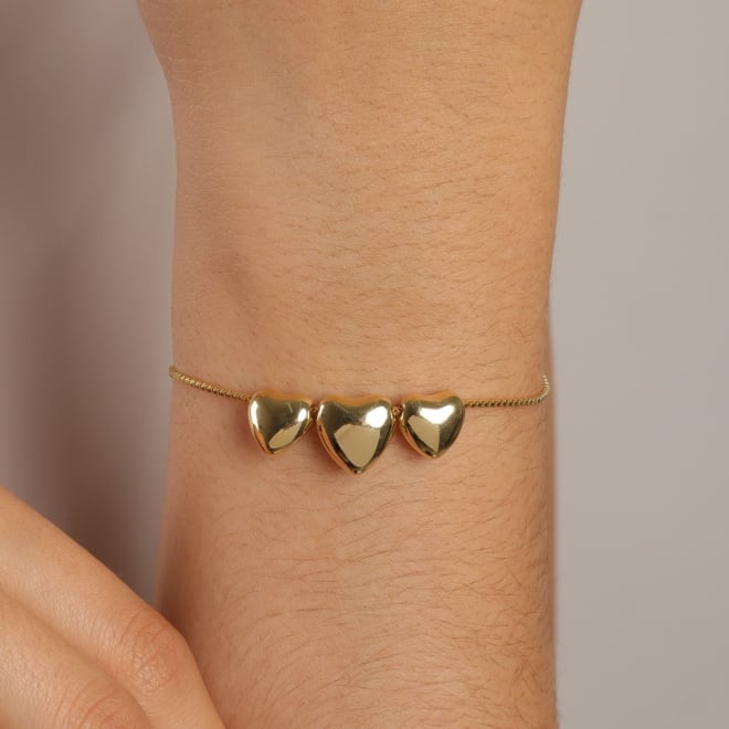 PU-00608 PULSEIRA BANHADA A OURO 18K MODELO GRAVATA COM CORRENTE VENEZIANA E PINGENTES DE CORAÇÃO POLIDO