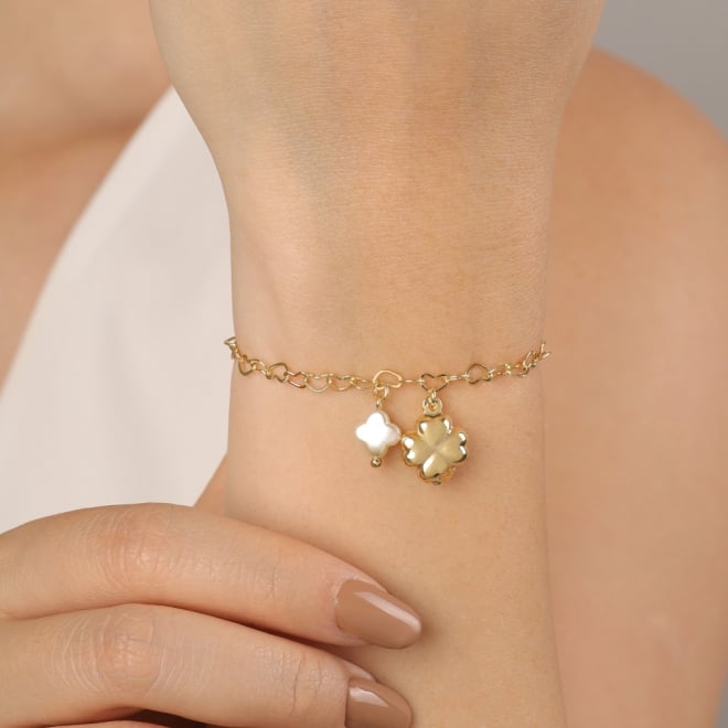 PU-00803 PULSEIRA EM FORMATO DE TREVO E DETALHE DE FLOR EM PÉROLA
