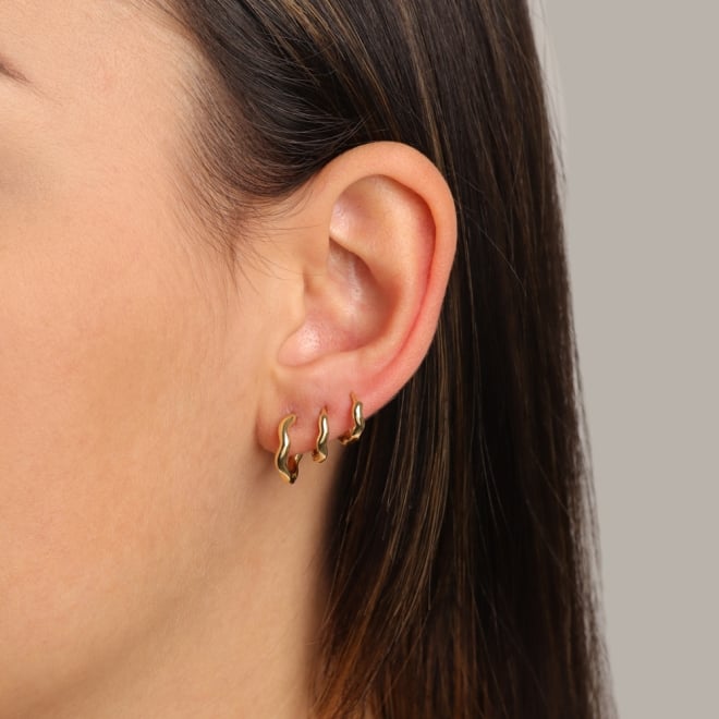 TAC-0177 TRIO DE ARGOLA BANHADOS A OURO 18K COM DESIGN ONDULADO