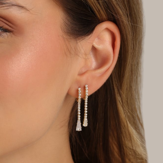 AC-1111-BRINCO ARGOLA BANHADO A OURO 18K COM FILEIRA CRAVEJADA EM ZIRCÔNIAS E PINGENTE EM ZIRCÔNIA