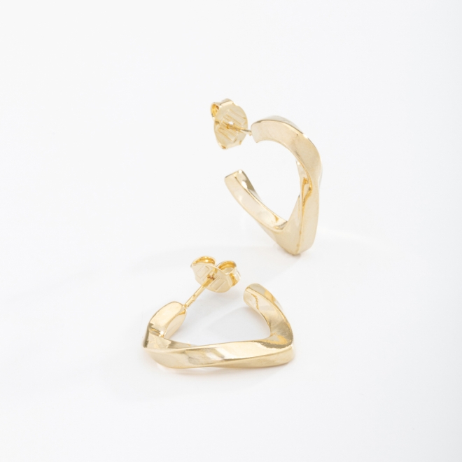 AGL-00134  BRINCO ARGOLA BANHADO A OURO 18K COM DESIGN GEOMÉTRICO
