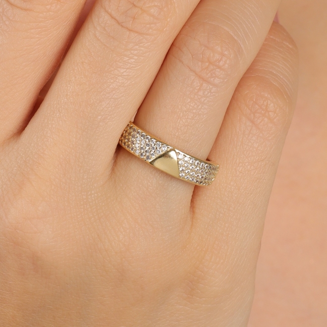 AN-01923 ANEL BANHADO A OURO 18K COM DETALHES CRAVEJADOS EM ZIRCÔNIAS