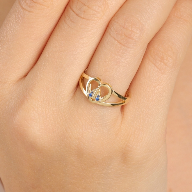 AN-01924 ANEL BANHADO A OURO 18K COM CORAÇÃO VAZADO E IMAGEM DE NOSSA SENHORA APARECIDA