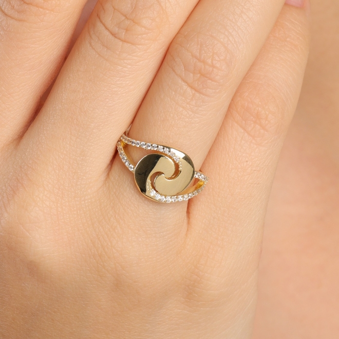 AN-01974 ANEL BANHADO A OURO 18K COM DESIGN ESPIRAL MODERNO