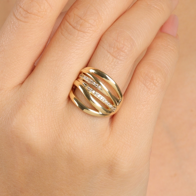AN-01984 ANEL BANHADO A OURO 18K COM DESIGN VAZADO