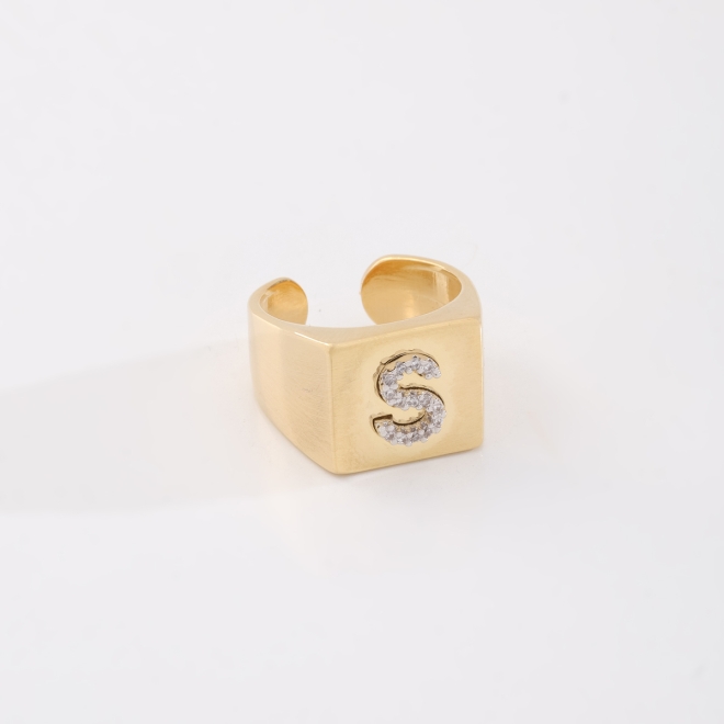 ANM-01842 ANEL COM LETRA EM ZIRCÔNIA E DESIGN AJUSTÁVEL