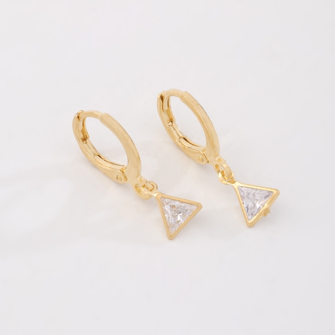 AQ-00269 ARGOLA COM PINGENTE TRIANGULAR EM ZIRCÔNIA