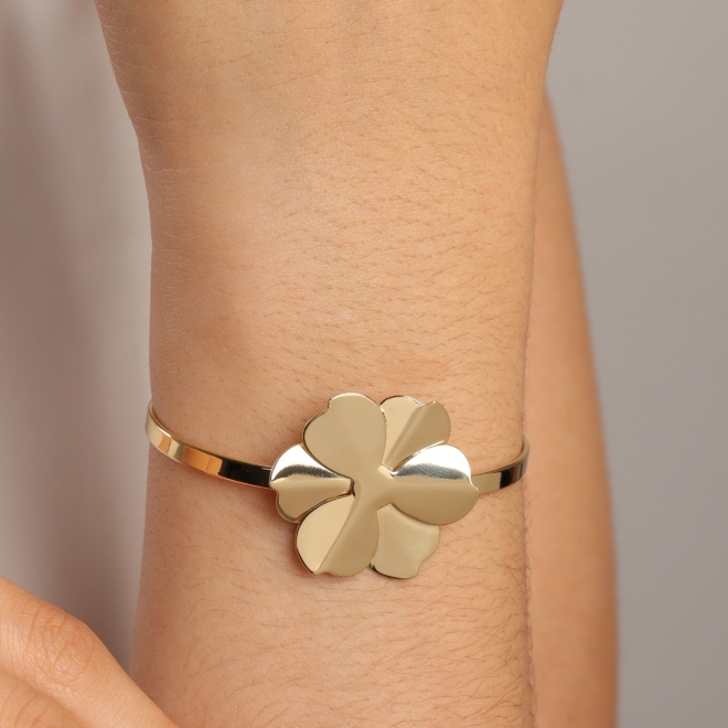 BL-00026 BRACELETE BANHADO A OURO 18K COM DESIGN FLOR.