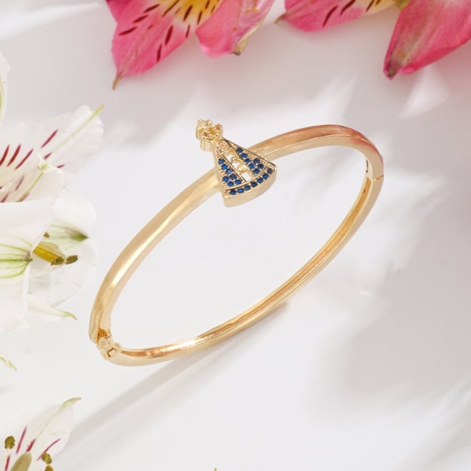 BL-00079  BRACELETE BANHADO A OURO 18K COM PINGENTE DE N. S. APARECIDA EM ZIRCÔNIAS.