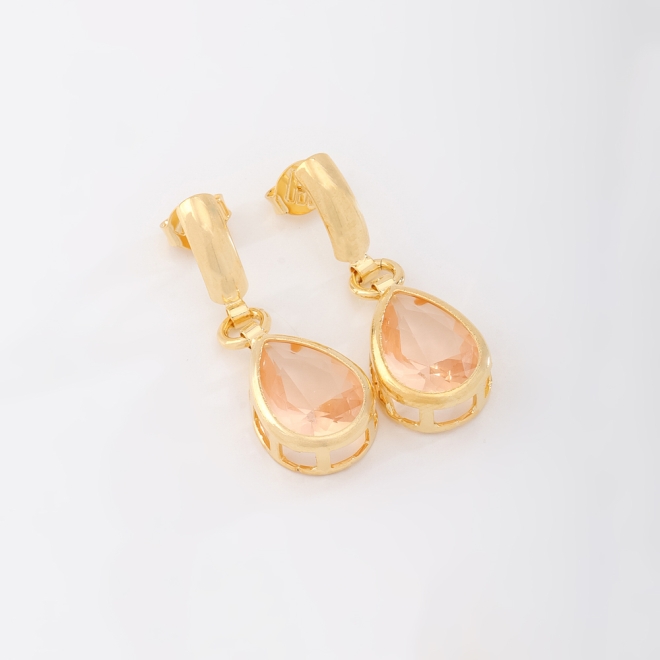 BR-00152 BRINCO BANHADO A OURO 18K COM PEDRA EM FORMATO DE GOTA FACETADA