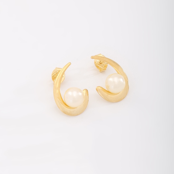 BR-01036-BRINCO PÉROLA COM DESIGN ORGÂNICO