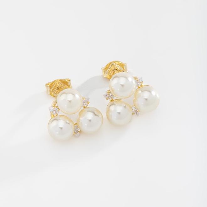 BR-01078-BRINCO COM PÉROLAS E DETALHES DE ZIRCÔNIAS