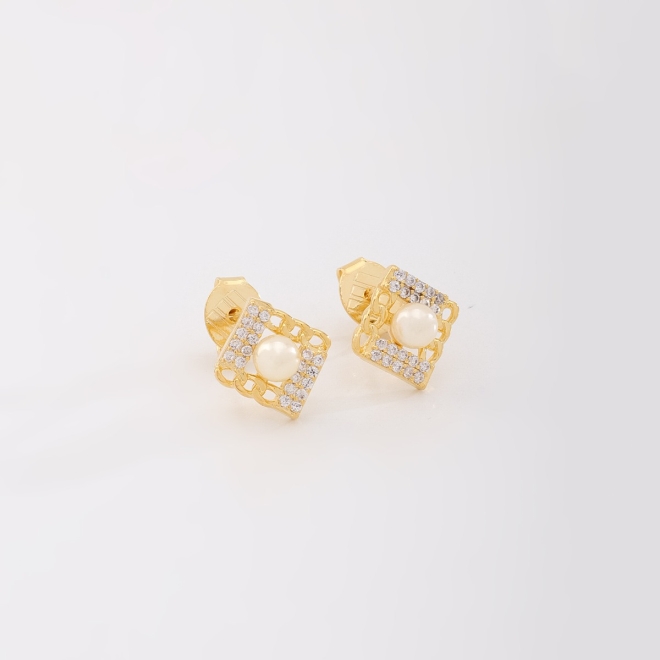 BR-01730-BRINCO QUADRADO COM PÉROLA E ZIRCÔNIAS