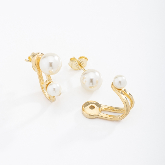 BR-01783 BRINCO BANHADO A OURO 18K COM DESIGN 2 EM 1 E DETALHES EM PÉROLAS