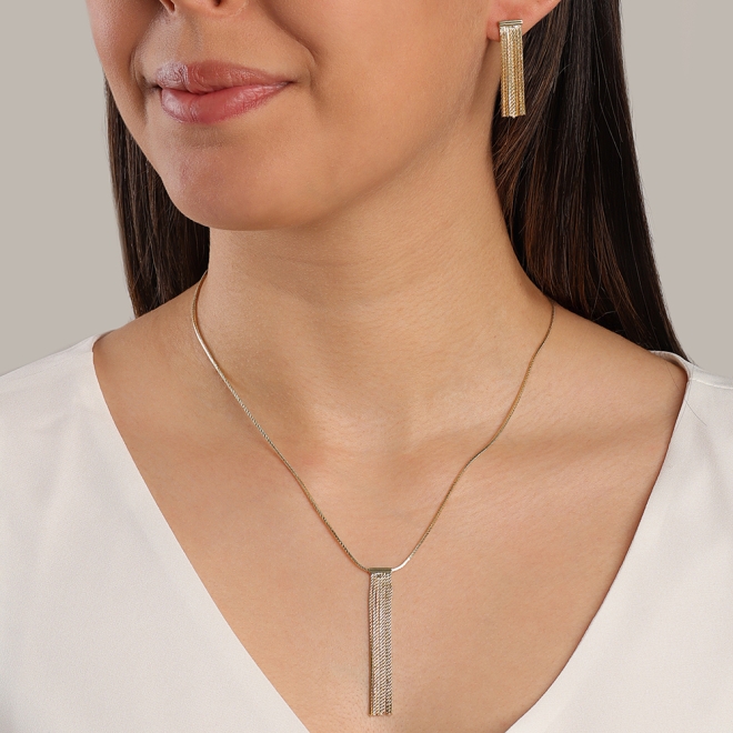 GR-01450 COLAR BANHADO A OURO 18K COM PINGENTE EM FRANJA DE CORRENTES FINAS