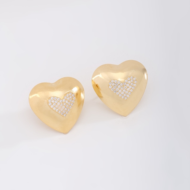 BR-02858-BRINCO BANHADO A OURO 18K EM FORMATO DE CORAÇÃO