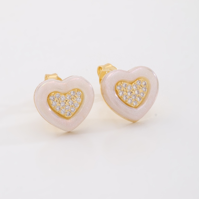 BR-03038 BRINCO BANHADO A OURO 18K EM FORMATO DE CORAÇÃO COM ESMALTAÇÃO EM MADRE PÉROLA