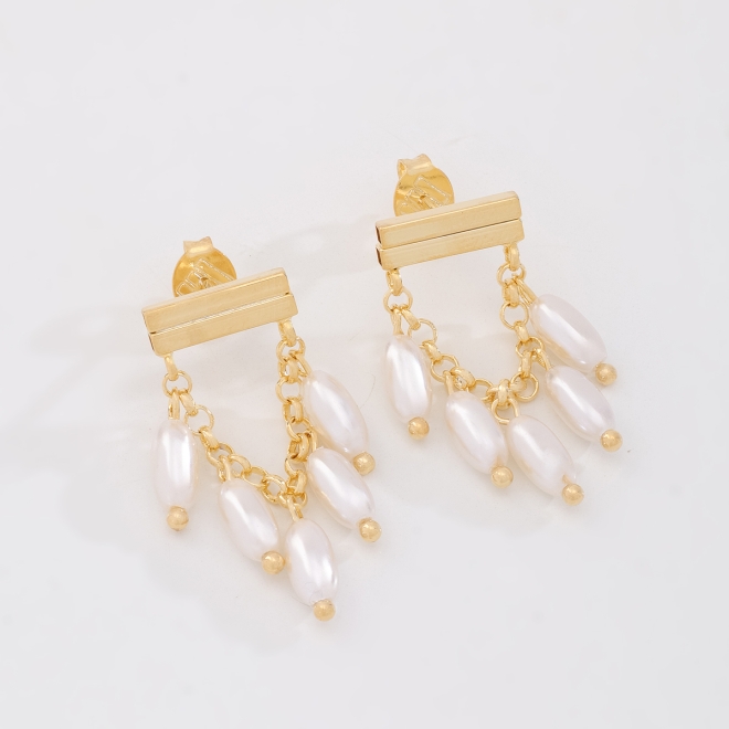 BR-03171 BRINCO BANHADO A OURO 18K COM DETALHES EM PÉROLAS ALONGADAS