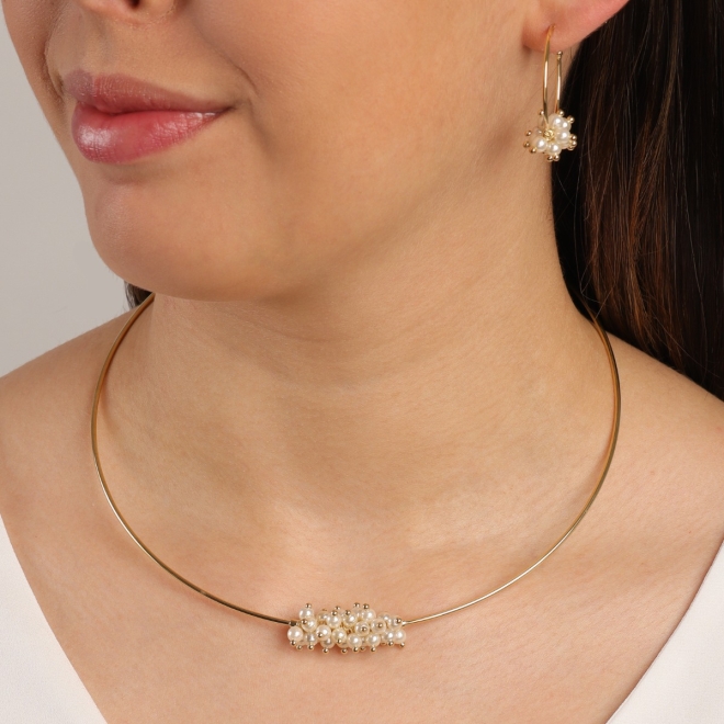 AGL-00247 BRINCO BANHADO A OURO 18K COM ARGOLA E CACHO DE PÉROLAS