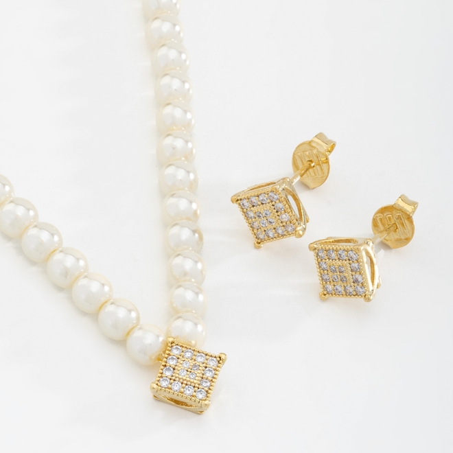 CJ-00183 CONJUNTO COM PÉROLAS E DETALHES EM ZIRCÔNIAS