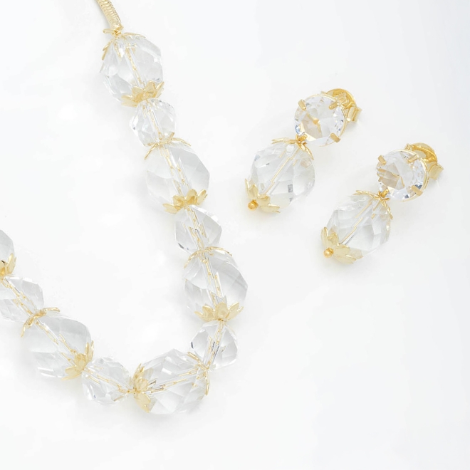 CJ-00225 CONJUNTO COM CRISTAL LAPIDADAS DETALHES DELICADOS