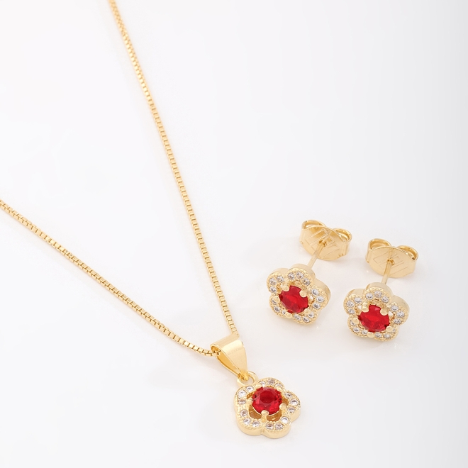 CJS-00100 CONJUNTO FLOR COM ZIRCÔNIAS BANHADO A OURO 18K