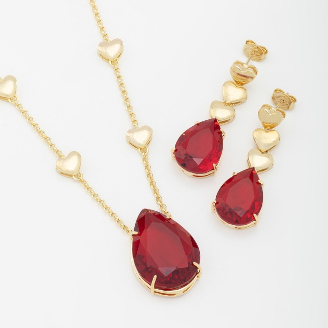 CJX-00033 CONJUNTO BANHADO A OURO 18K COM PEDRAS LAPIDADAS EM FORMATO DE GOTA E DETALHES EM CORAÇÕES