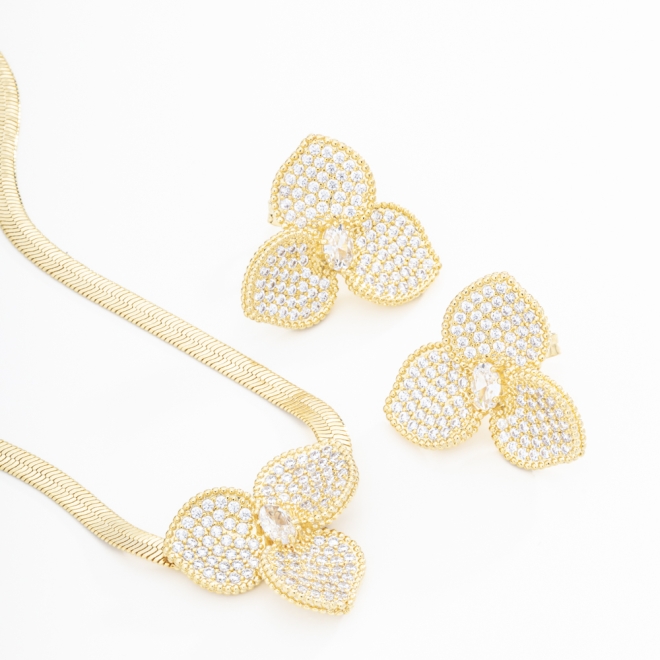 CJX-00147 CONJUNTO BANHADO A OURO 18K COM DESIGN FLORAL