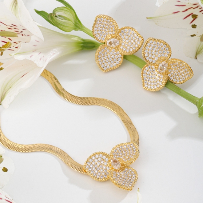 CJX-00147 CONJUNTO BANHADO A OURO 18K COM DESIGN FLORAL