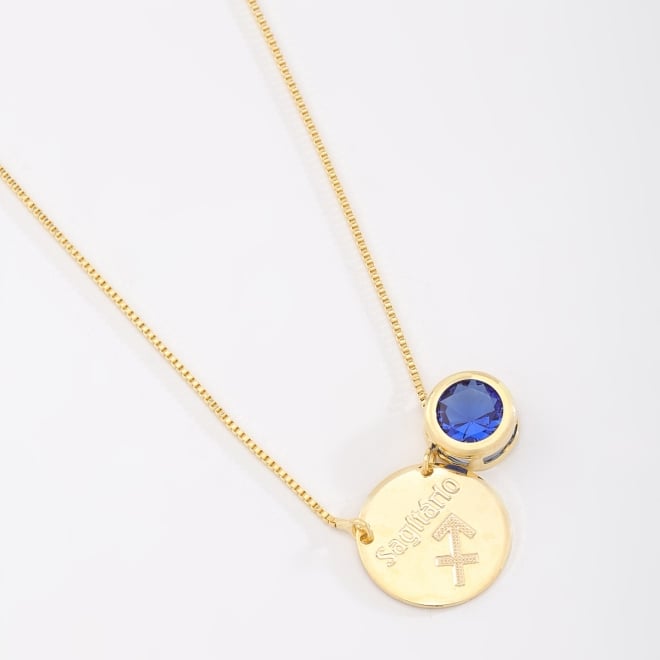 ES-0042 ESCAPULÁRIO BANHADO A OURO 18K COM PINGENTE DUPLO DE SIGNOS E ZIRCÔNIA COLORIDA