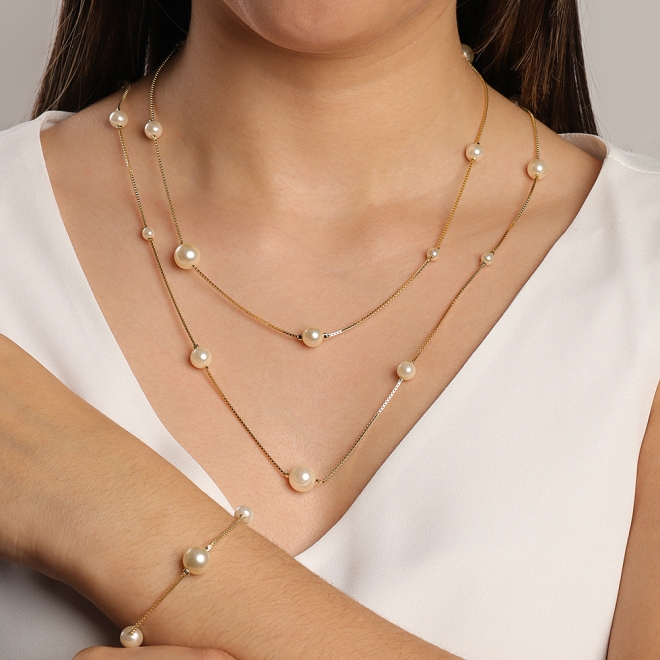 GR-00890 COLAR BANHADO A OURO 18K COM PÉROLAS INTERCALADAS EM DIFERENTES TAMANHOS